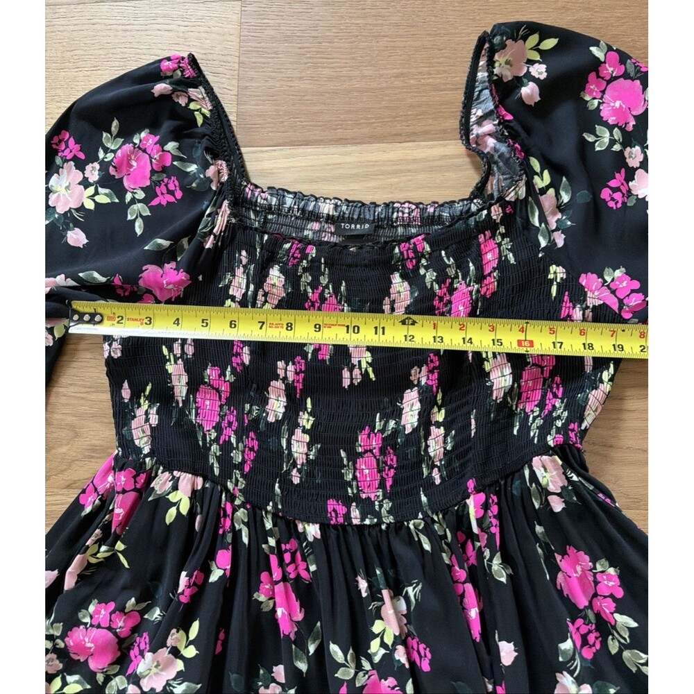 NWT Torrid Black Pink Floral Smock Midi Dress 2 Milkmaid Peasant Puff 3/4 Sleeve - Picture 11 of 16